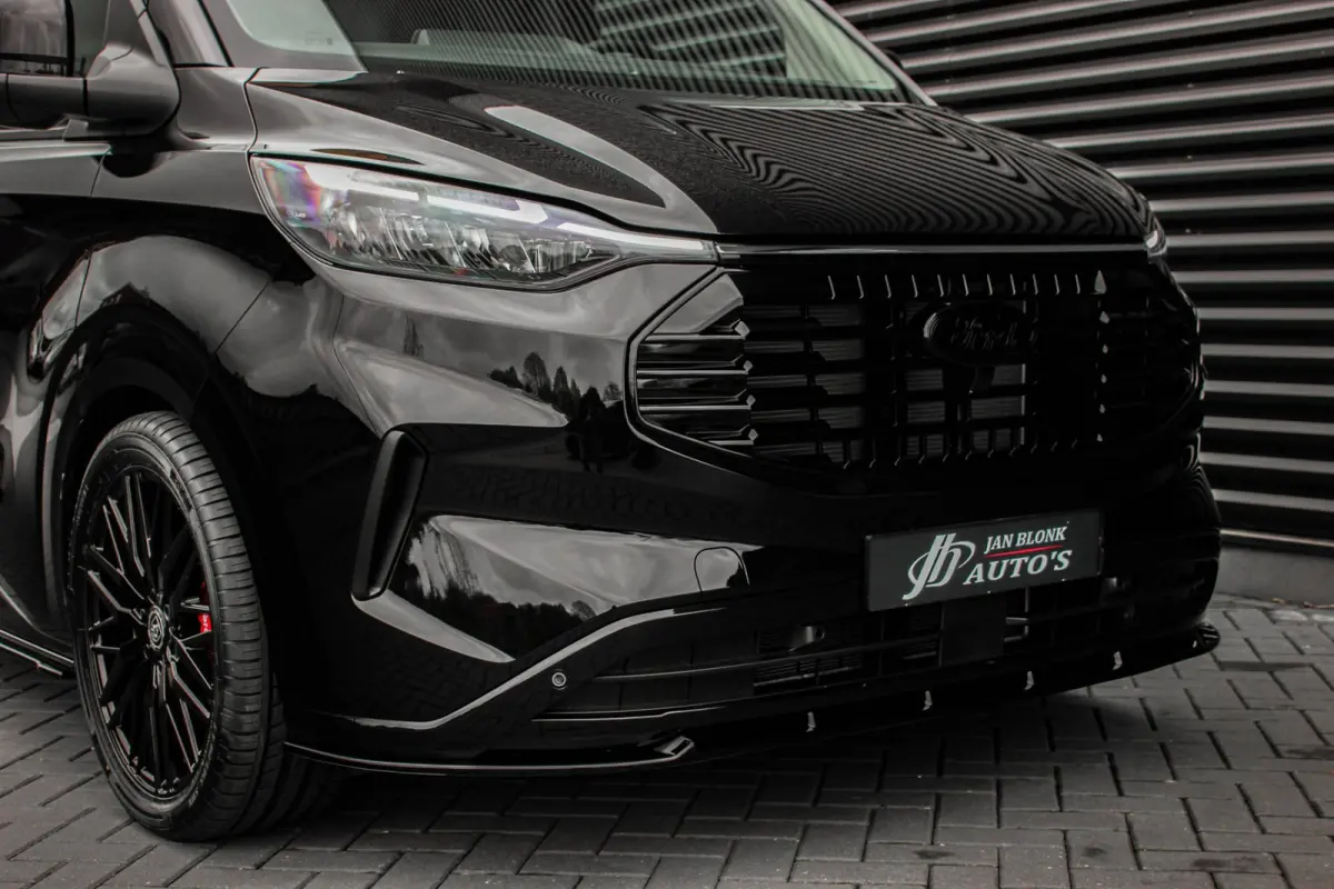 320 2.0 TDCI L2H1 Limited 170PK JB-EDITION / DRIVER ASSISTANCE PACK / 3- ZITS / MY2024 / CAMERA / ADAP.CRUISE