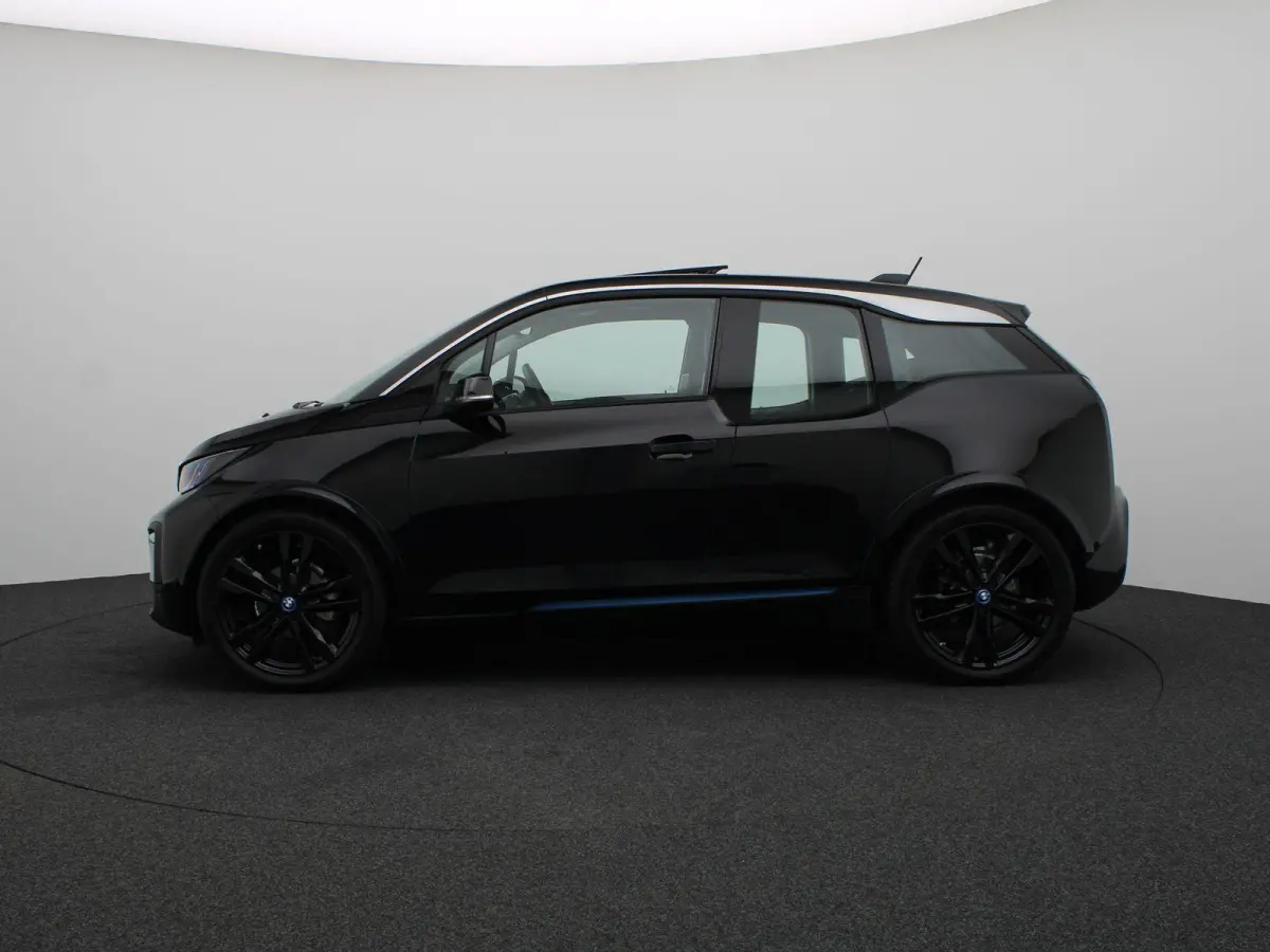 120 Ah Sportpakket | Achteruitrijcamera | Schuif-/ Kanteldak | Navigatie Prof | Apple Carplay |20''