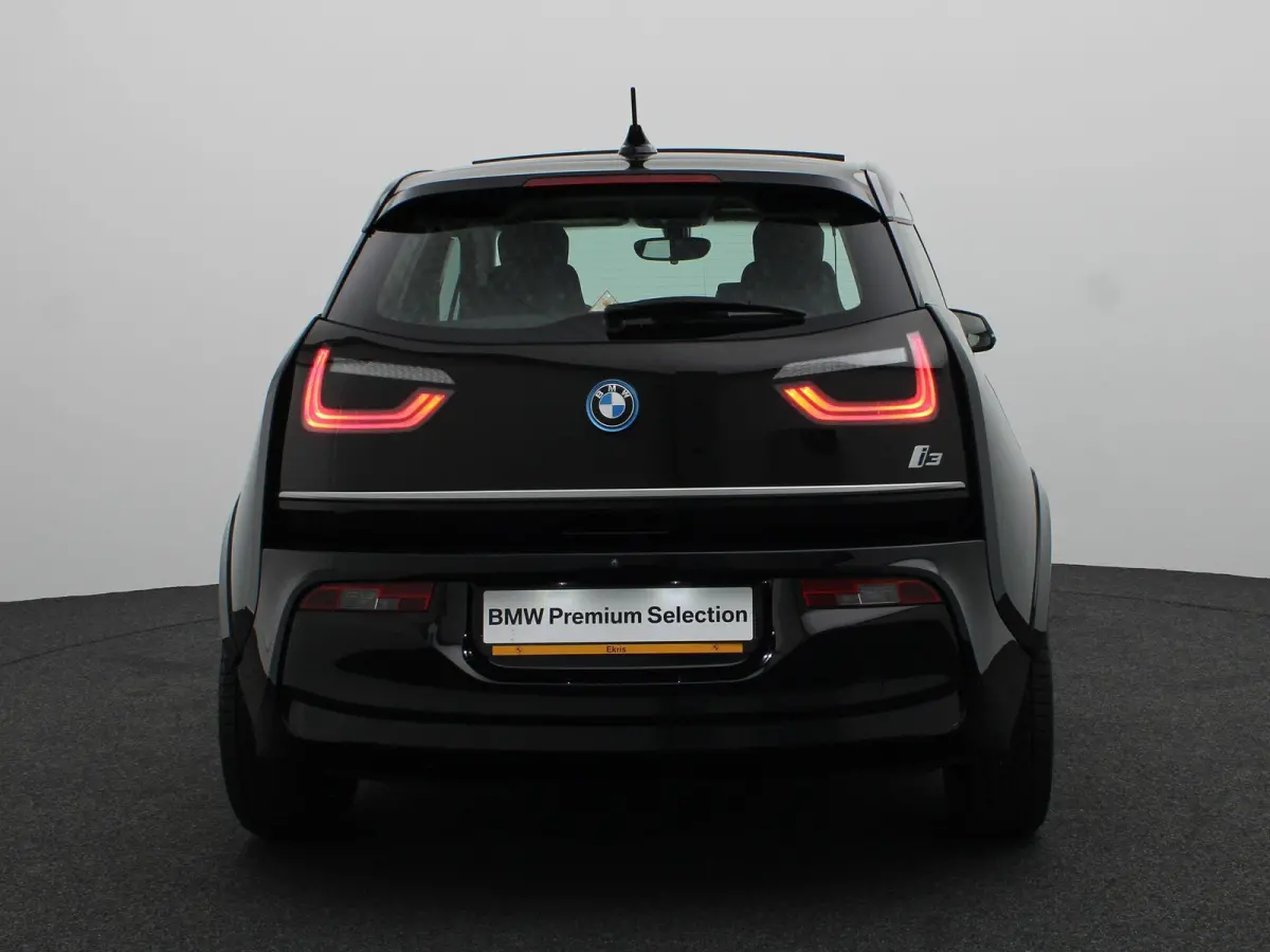120 Ah Sportpakket | Achteruitrijcamera | Schuif-/ Kanteldak | Navigatie Prof | Apple Carplay |20''
