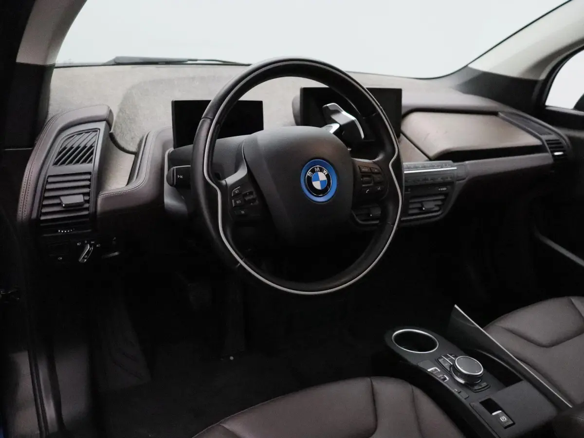 120 Ah Sportpakket | Achteruitrijcamera | Schuif-/ Kanteldak | Navigatie Prof | Apple Carplay |20''
