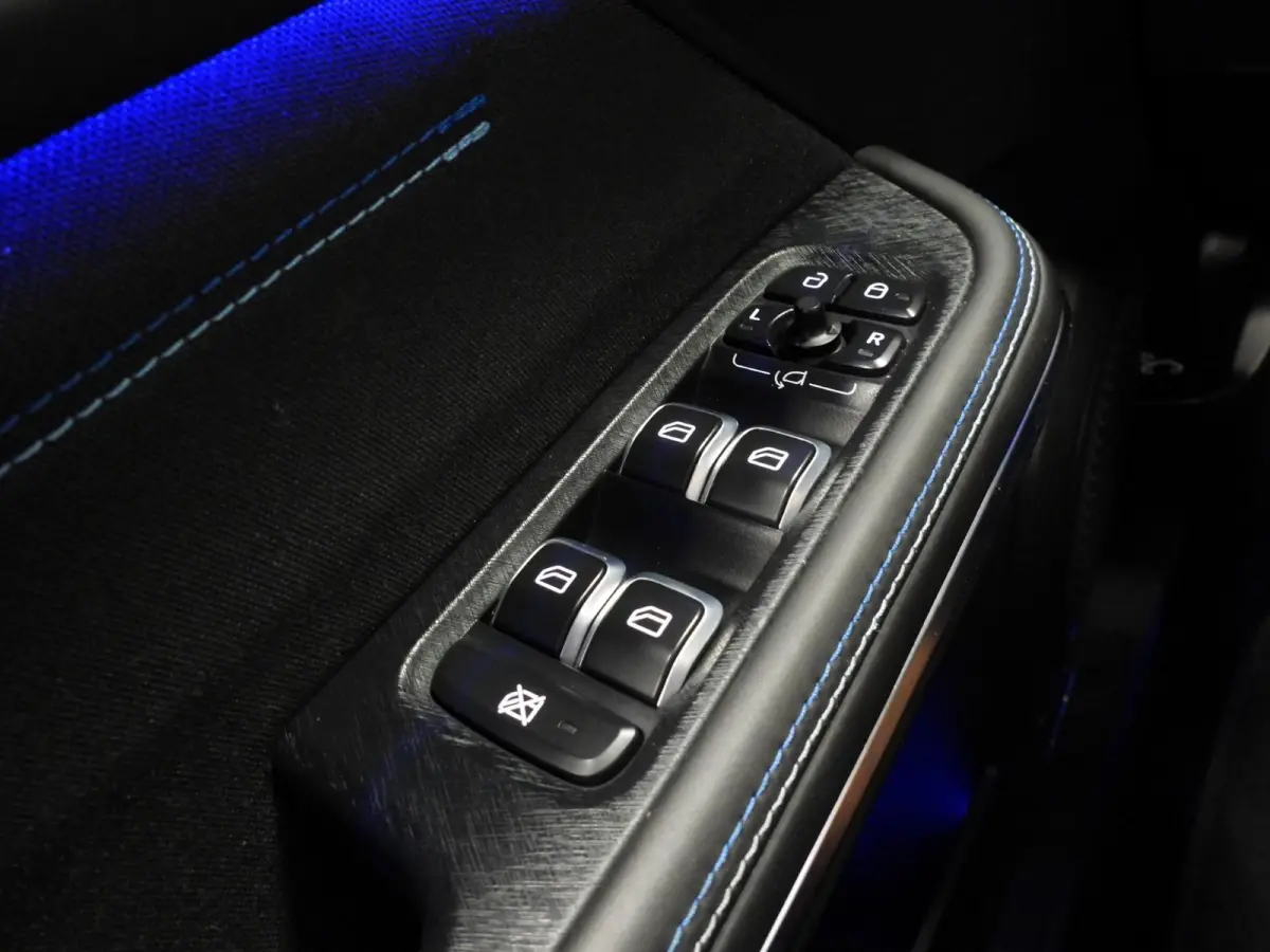 1.5 PHEV BlackEdition NAVI/360CAM/SCHUIFDAK/LED/20"LMV!