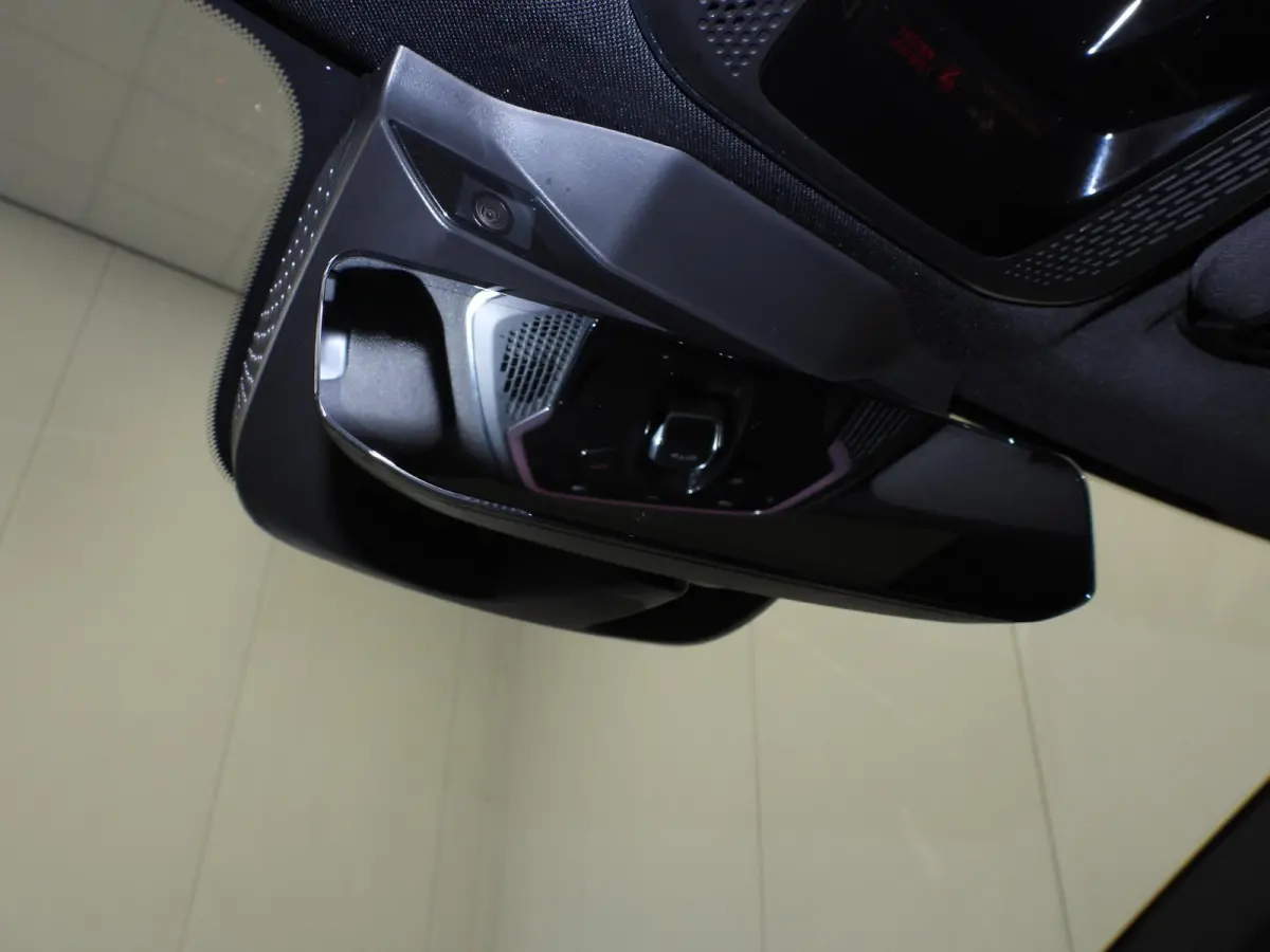 1.5 PHEV BlackEdition NAVI/360CAM/SCHUIFDAK/LED/20"LMV!