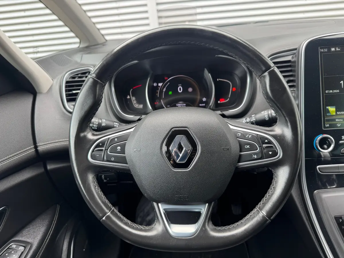 1.3 TCe Bose Automaat,7p. Audio/Navigatie,Carplay,Parksensoren/Camera,