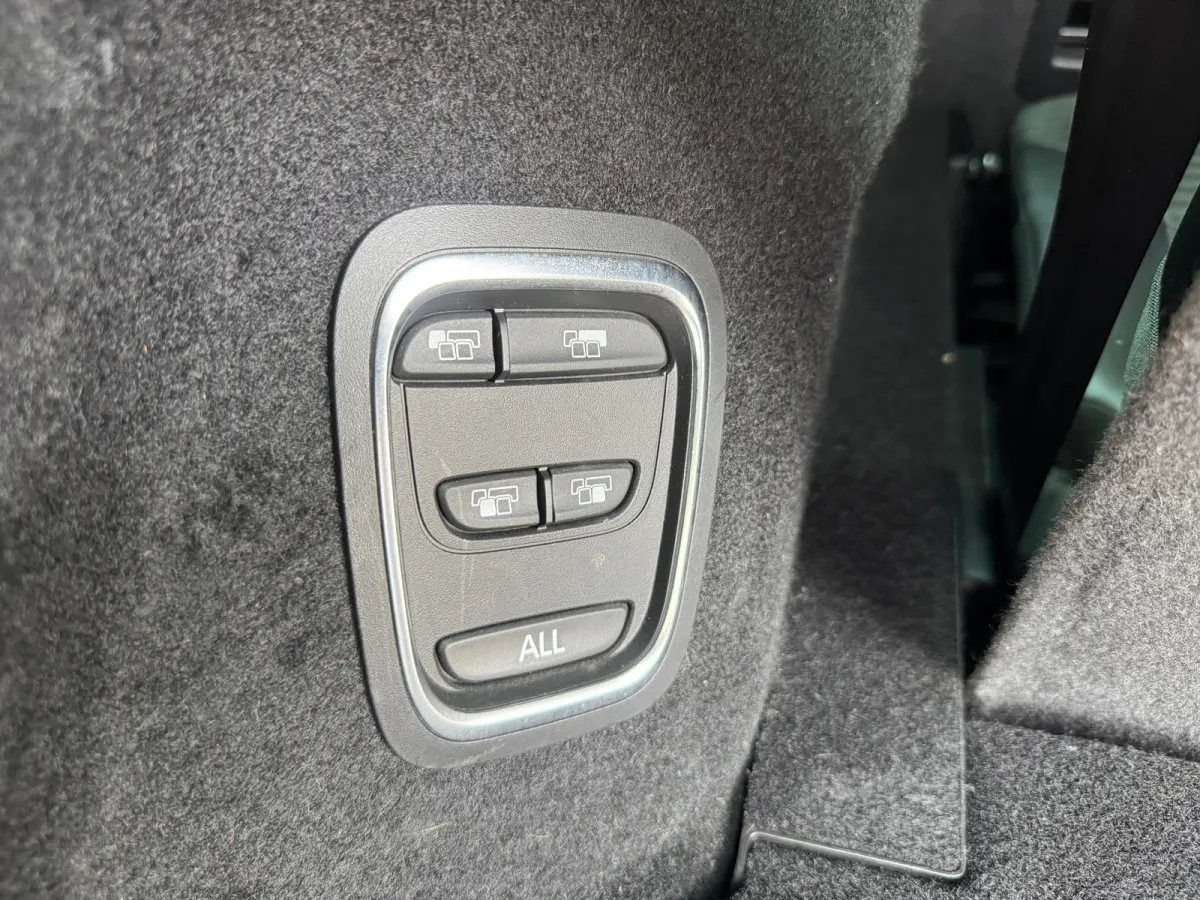 1.3 TCe Bose Automaat,7p. Audio/Navigatie,Carplay,Parksensoren/Camera,