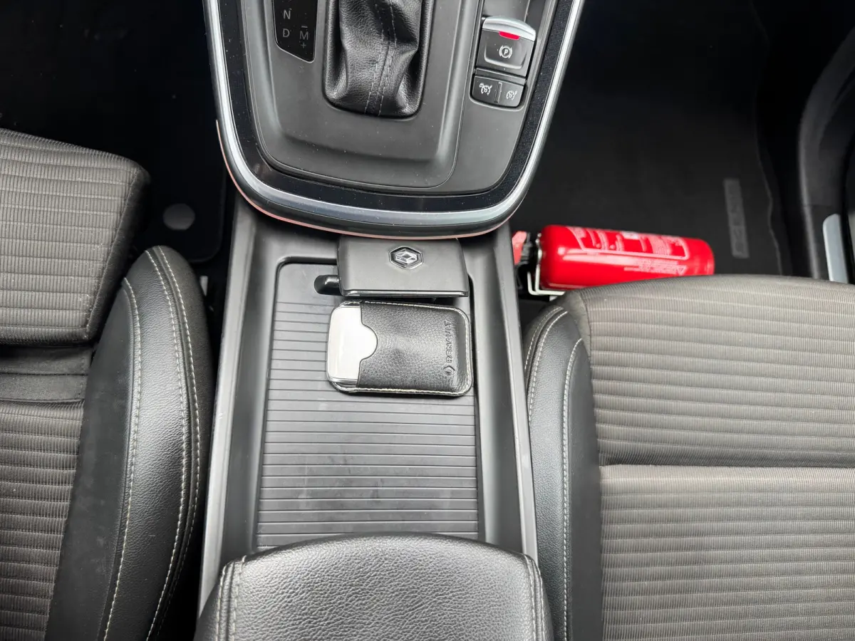 1.3 TCe Bose Automaat,7p. Audio/Navigatie,Carplay,Parksensoren/Camera,