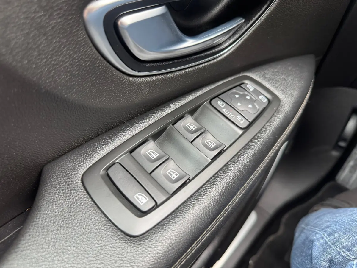 1.3 TCe Bose Automaat,7p. Audio/Navigatie,Carplay,Parksensoren/Camera,
