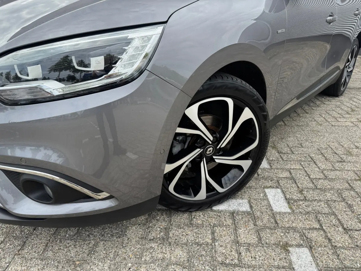 1.3 TCe Bose Automaat,7p. Audio/Navigatie,Carplay,Parksensoren/Camera,