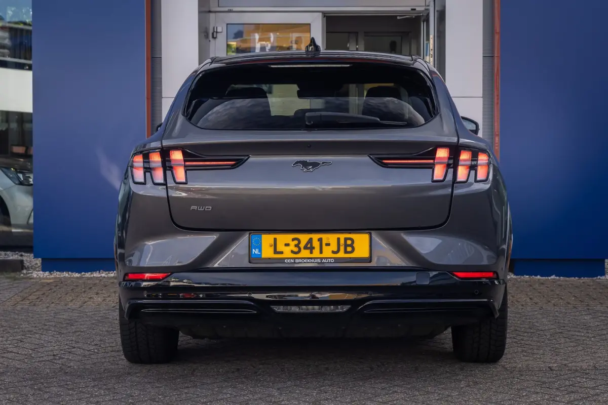Extended First Edition AWD 98 kWh | Adaptief Cruise control | Elek. stoelen met geheugen | Achteruitrijcamera / 360 Camera | Winterpack | B&O | Led koplampen | Cruise control adaptief met St