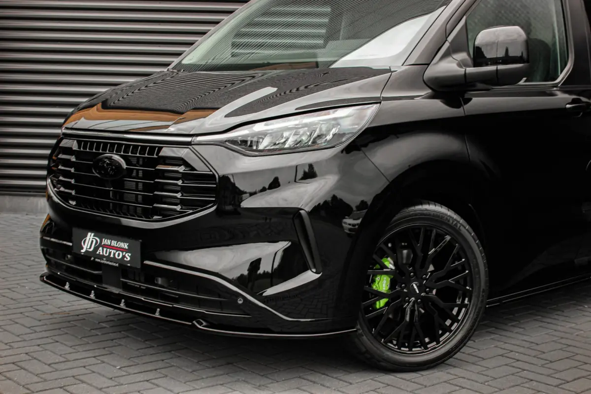 320 2.0 TDCI L2H1 Limited 170PK JB-EDITION / DRIVER ASSISTANCE PACK / 3- ZITS / MY2024 / CAMERA / ADAP.CRUISE