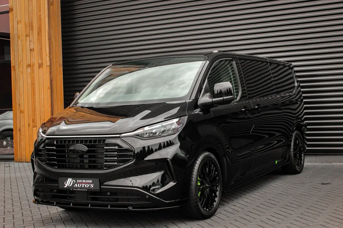 320 2.0 TDCI L2H1 Limited 170PK JB-EDITION / DRIVER ASSISTANCE PACK / 3- ZITS / MY2024 / CAMERA / ADAP.CRUISE