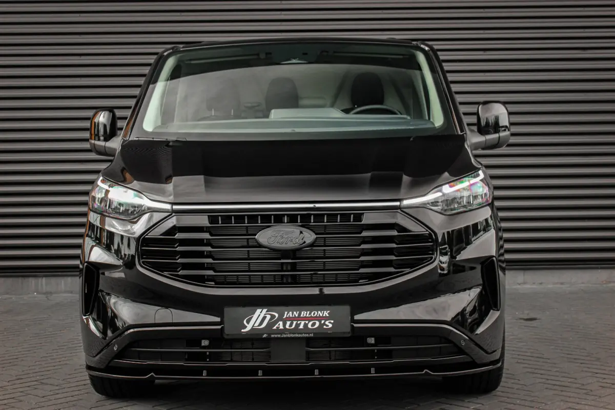 320 2.0 TDCI L2H1 Limited 170PK JB-EDITION / DRIVER ASSISTANCE PACK / 3- ZITS / MY2024 / CAMERA / ADAP.CRUISE