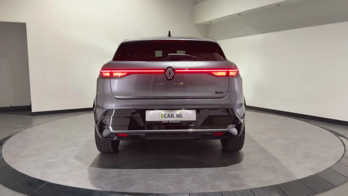 EV40 Boost Charge Equilibre | Airco | LED koplampen | apple carplay | ACC