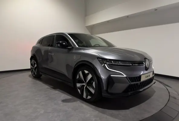 EV40 Boost Charge Equilibre | Airco | LED koplampen | apple carplay | ACC