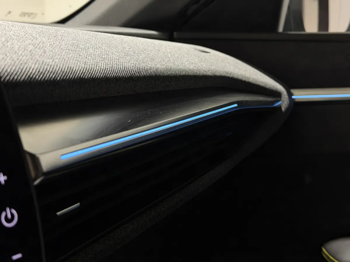 EV40 Boost Charge Equilibre | Airco | LED koplampen | apple carplay | ACC