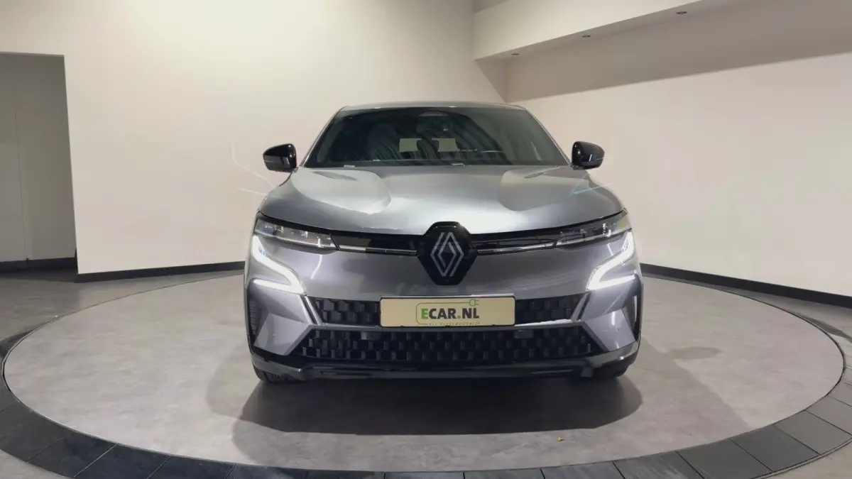 EV40 Boost Charge Equilibre | Airco | LED koplampen | apple carplay | ACC