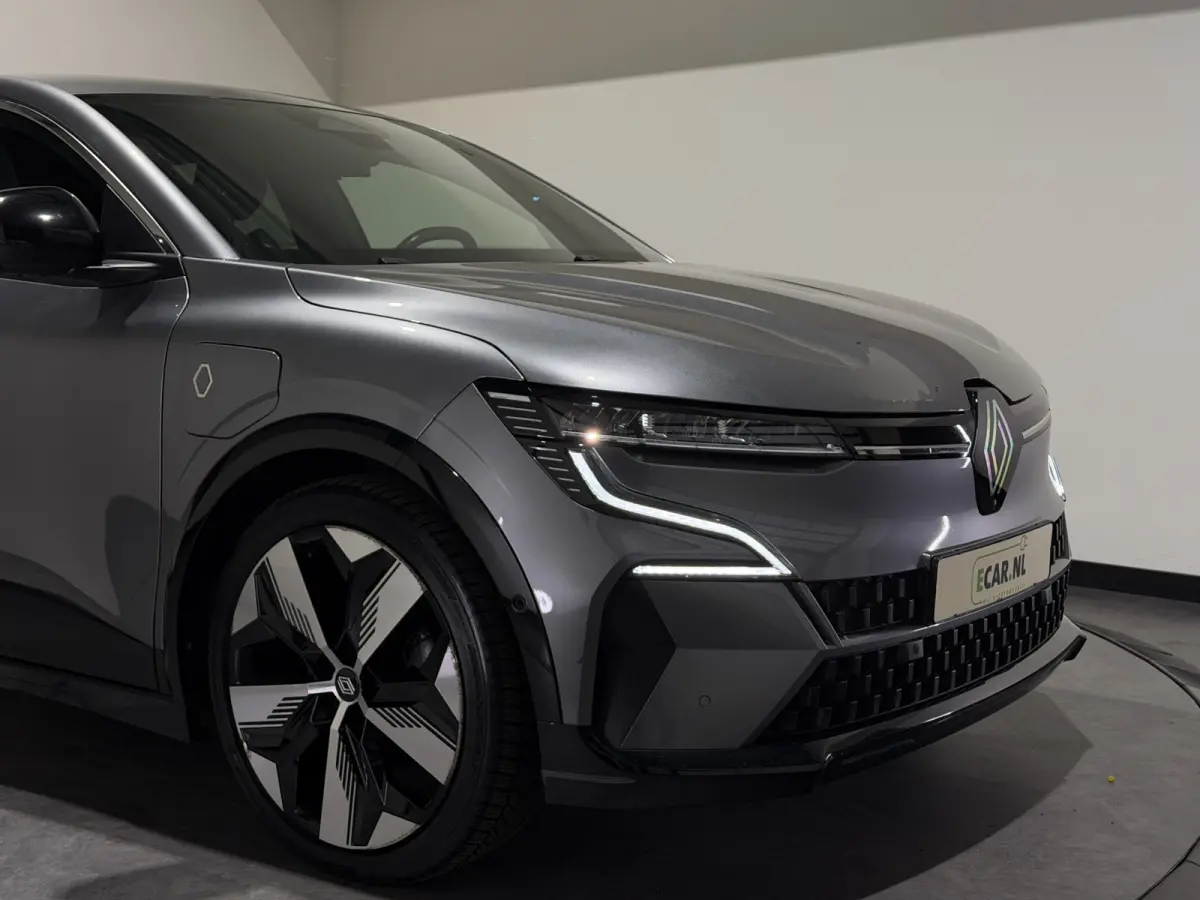EV40 Boost Charge Equilibre | Airco | LED koplampen | apple carplay | ACC