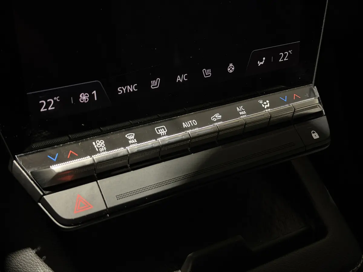 EV40 Boost Charge Equilibre | Airco | LED koplampen | apple carplay | ACC