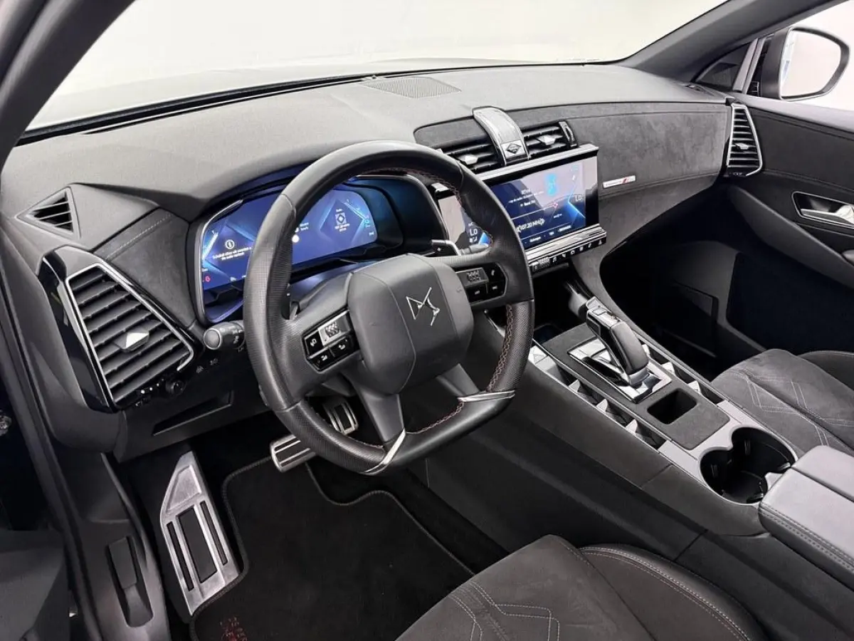 Plug-in Hybrid 225pk Performance Line Alcantara/ Nav/Camera/Vc/Dab/Led