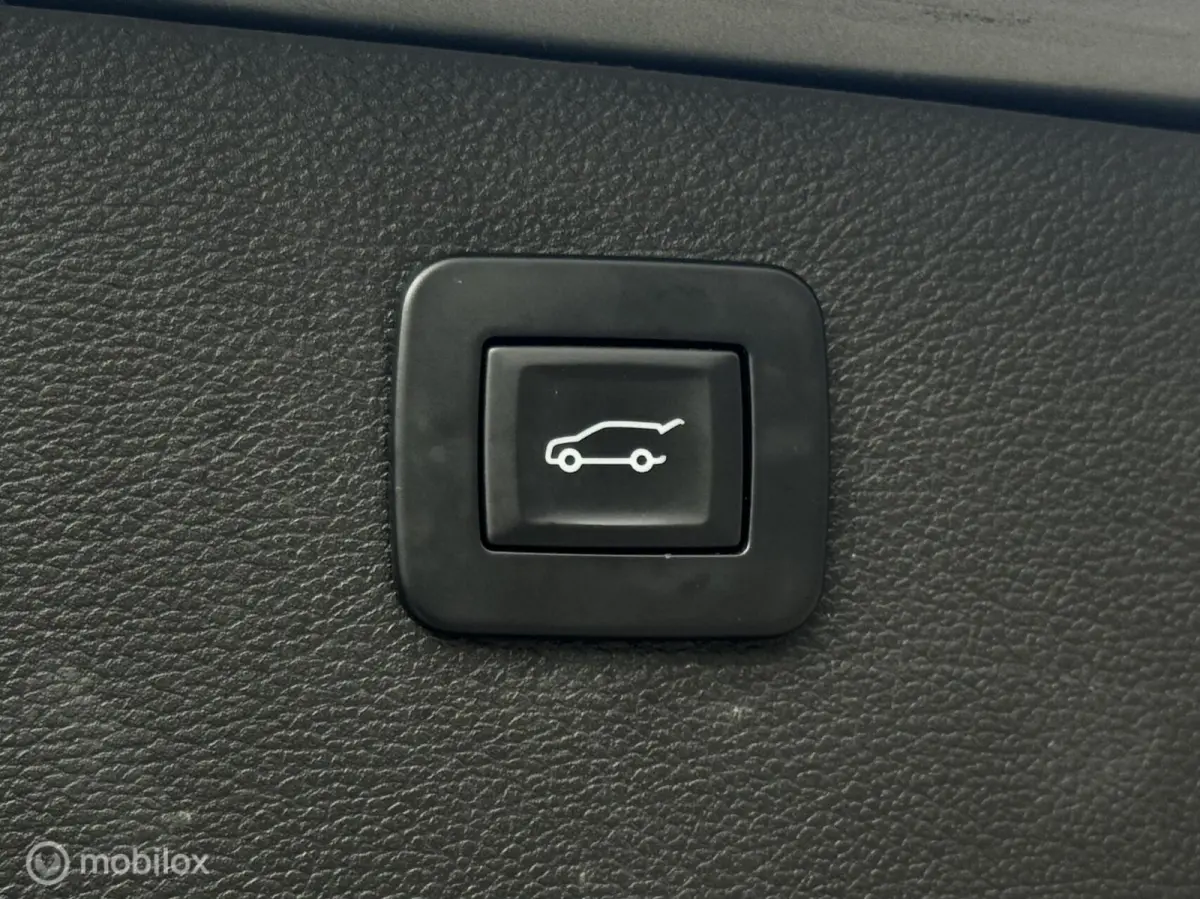 1.4 Innovation|Carplay ½ Leer Keyle