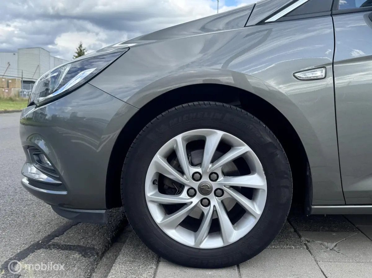 1.4 Innovation|Carplay ½ Leer Keyle
