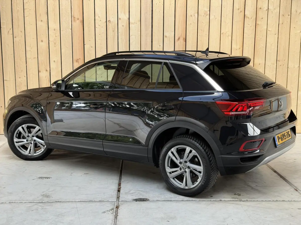1.0 TSI Life 75 Edition Apple CarPlay/Android Auto | Airconditioning | Cruise control adaptief | LED koplampen | Lichtmetalen velgen | Rijstrooksensor | Getint glas | Achteruitrijcamera