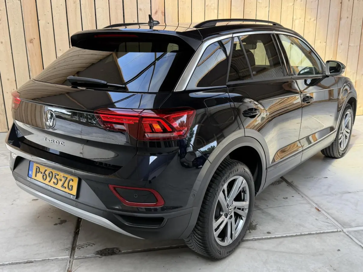 1.0 TSI Life 75 Edition Apple CarPlay/Android Auto | Airconditioning | Cruise control adaptief | LED koplampen | Lichtmetalen velgen | Rijstrooksensor | Getint glas | Achteruitrijcamera