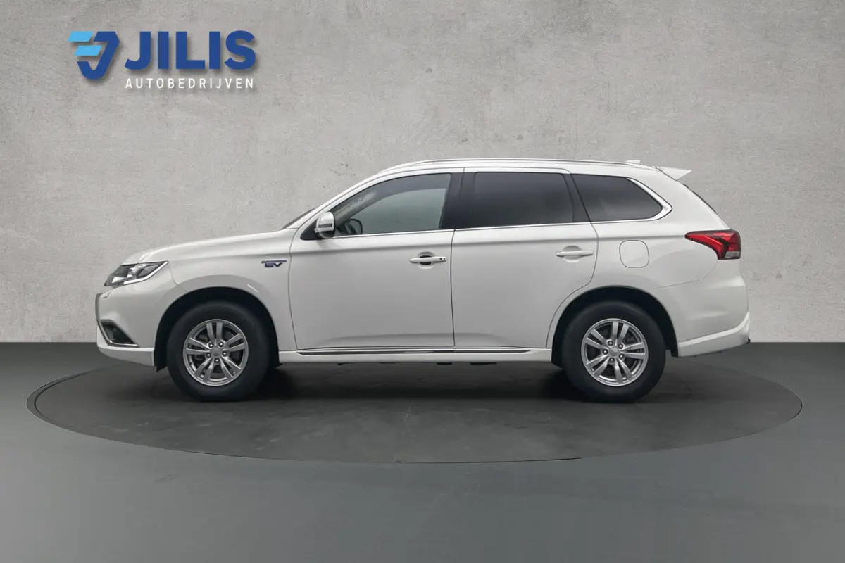 2.4 PHEV Pure | Trekhaak | Camera | Stoelverwarming | Airco