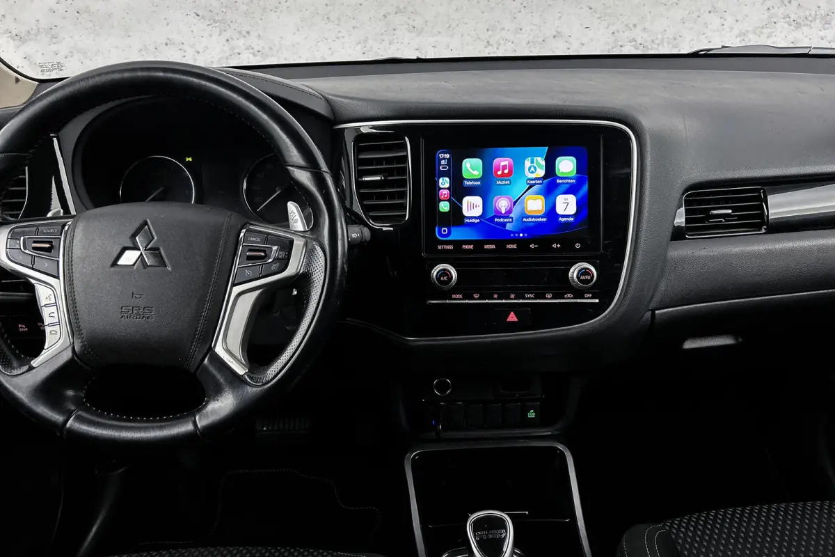 2.4 PHEV Pure | Trekhaak | Camera | Stoelverwarming | Airco
