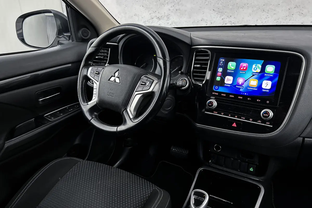 2.4 PHEV Pure | Trekhaak | Camera | Stoelverwarming | Airco