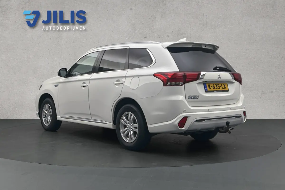 2.4 PHEV Pure | Trekhaak | Camera | Stoelverwarming | Airco