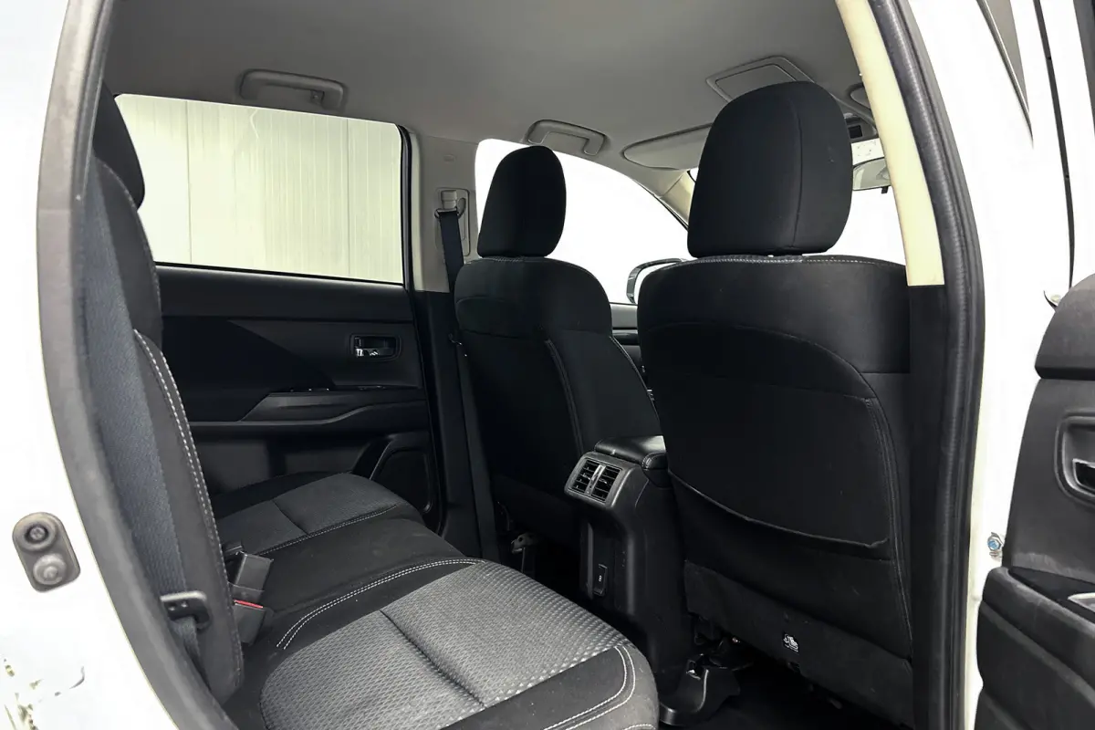 2.4 PHEV Pure | Trekhaak | Camera | Stoelverwarming | Airco