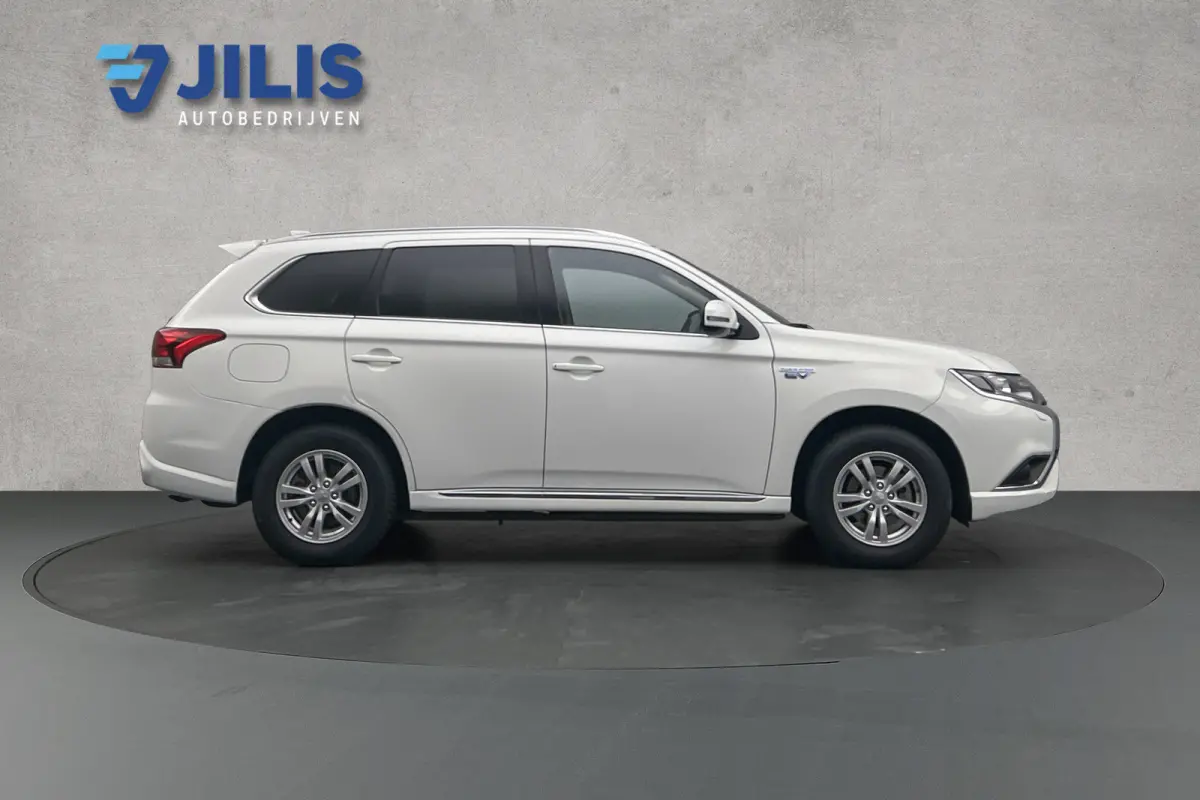 2.4 PHEV Pure | Trekhaak | Camera | Stoelverwarming | Airco