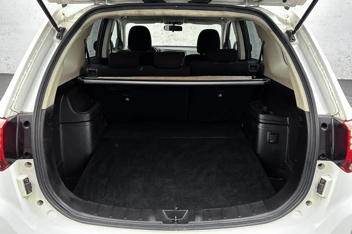 2.4 PHEV Pure | Trekhaak | Camera | Stoelverwarming | Airco