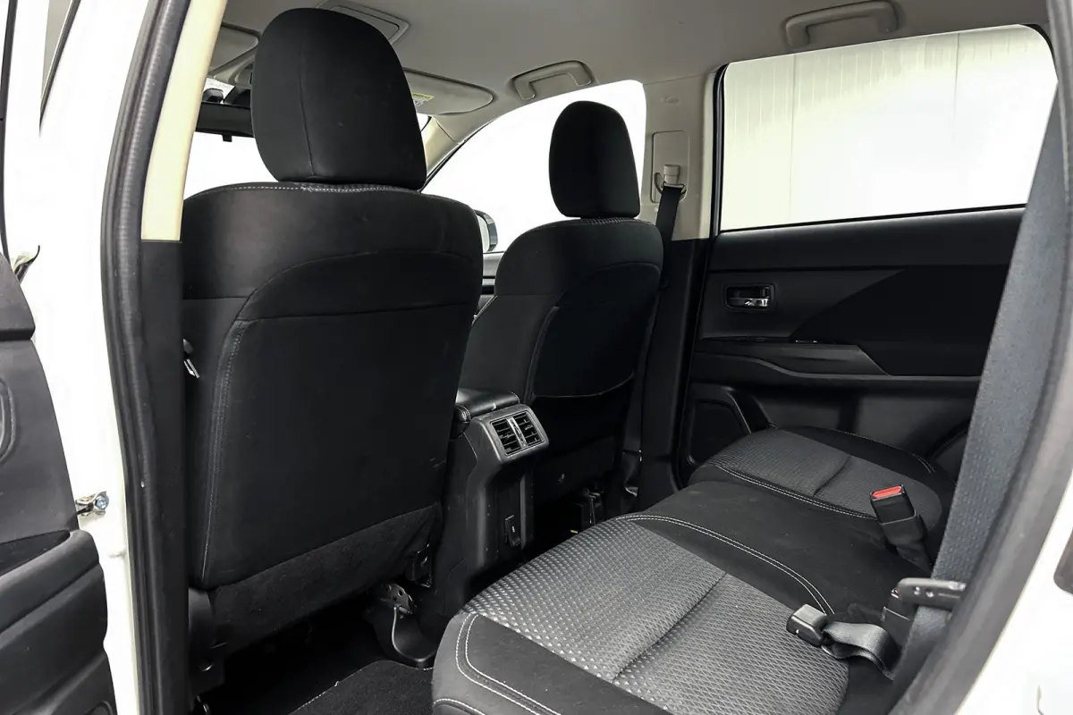 2.4 PHEV Pure | Trekhaak | Camera | Stoelverwarming | Airco