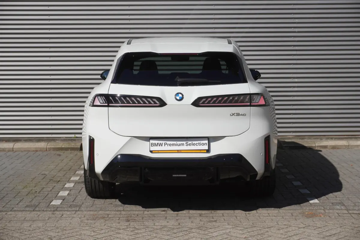 40 eDrive M Sportpakket Pro | Highway Assistant |  BMW Digital Premium |  Innovation Pack | Panoramadak