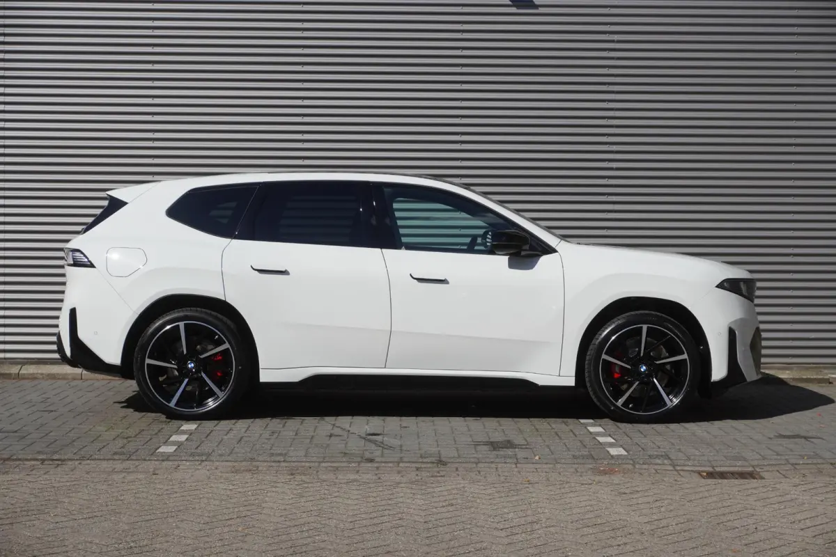 40 eDrive M Sportpakket Pro | Highway Assistant |  BMW Digital Premium |  Innovation Pack | Panoramadak