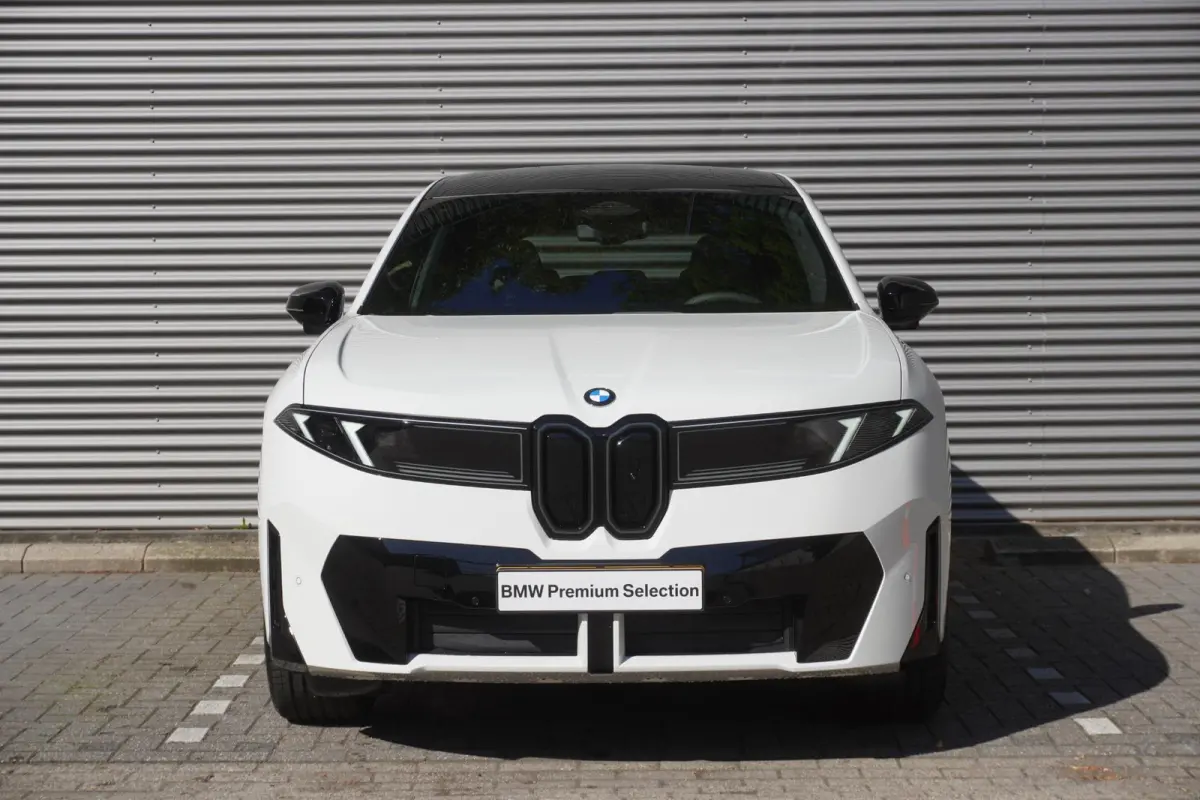 40 eDrive M Sportpakket Pro | Highway Assistant |  BMW Digital Premium |  Innovation Pack | Panoramadak