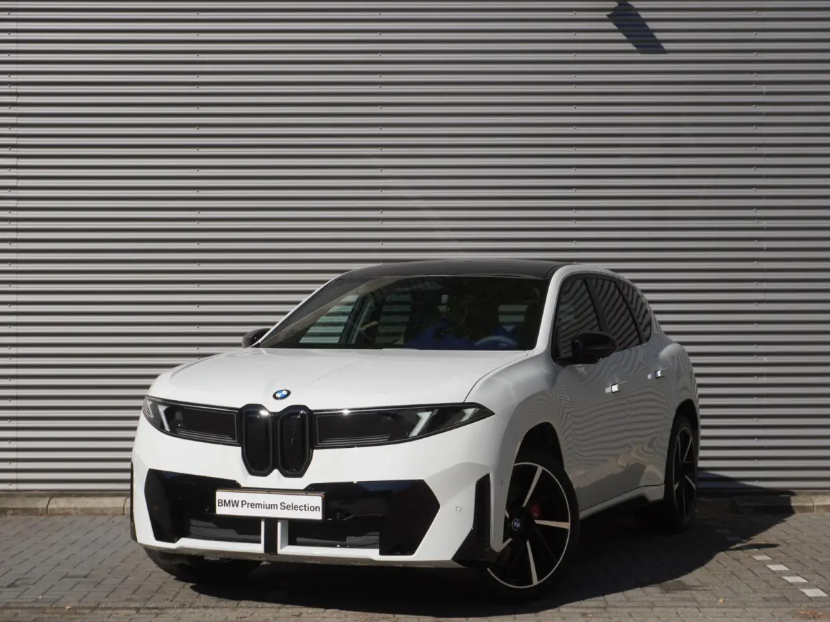 40 eDrive M Sportpakket Pro | Highway Assistant |  BMW Digital Premium |  Innovation Pack | Panoramadak