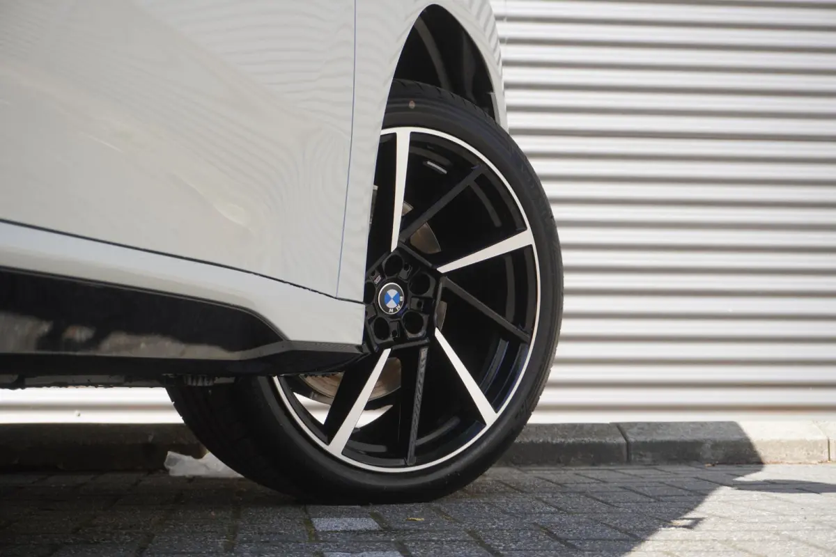40 eDrive M Sportpakket Pro | Highway Assistant |  BMW Digital Premium |  Innovation Pack | Panoramadak
