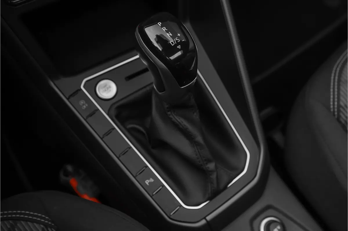 1.0 TSI R-Line Pano Camera IQ Light ACC Virtual Cockpit