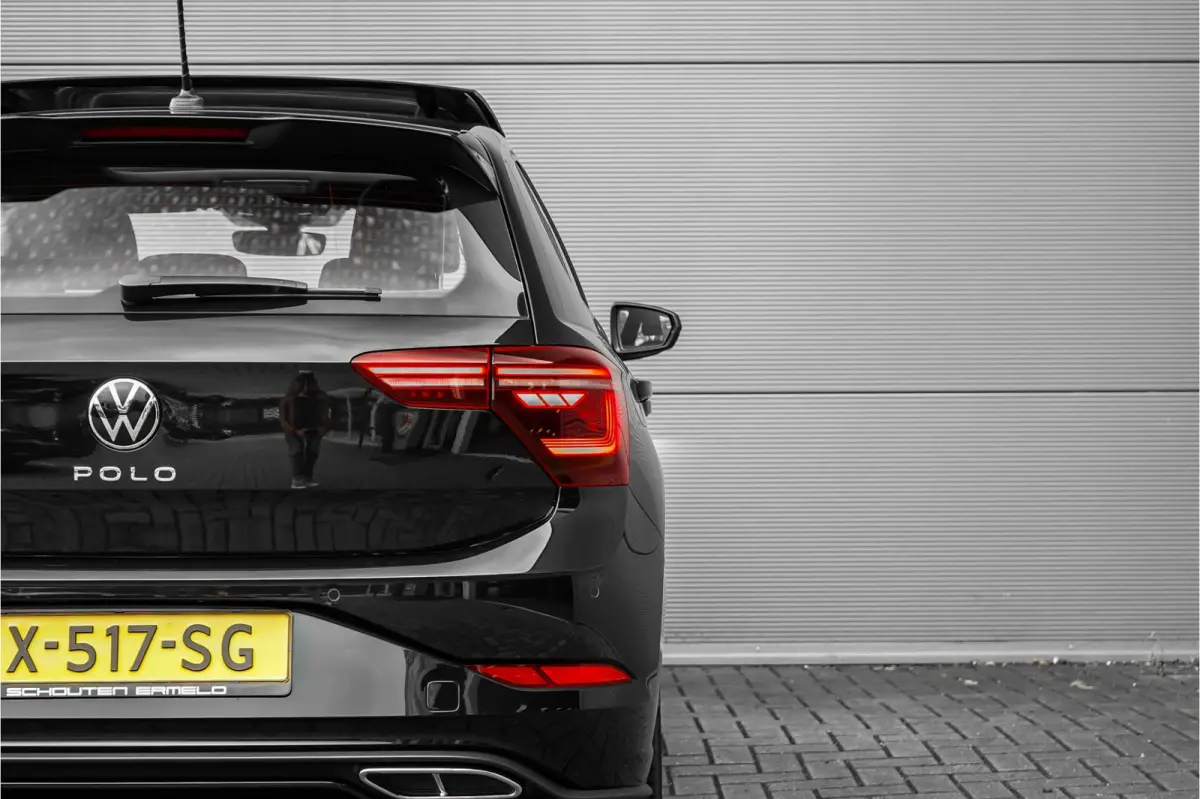 1.0 TSI R-Line Pano Camera IQ Light ACC Virtual Cockpit