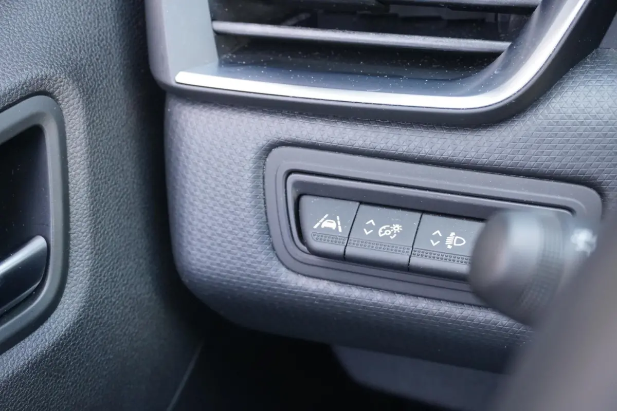 1.0 TCe Zen + CARPLAY / PDC / NAVIGATIE