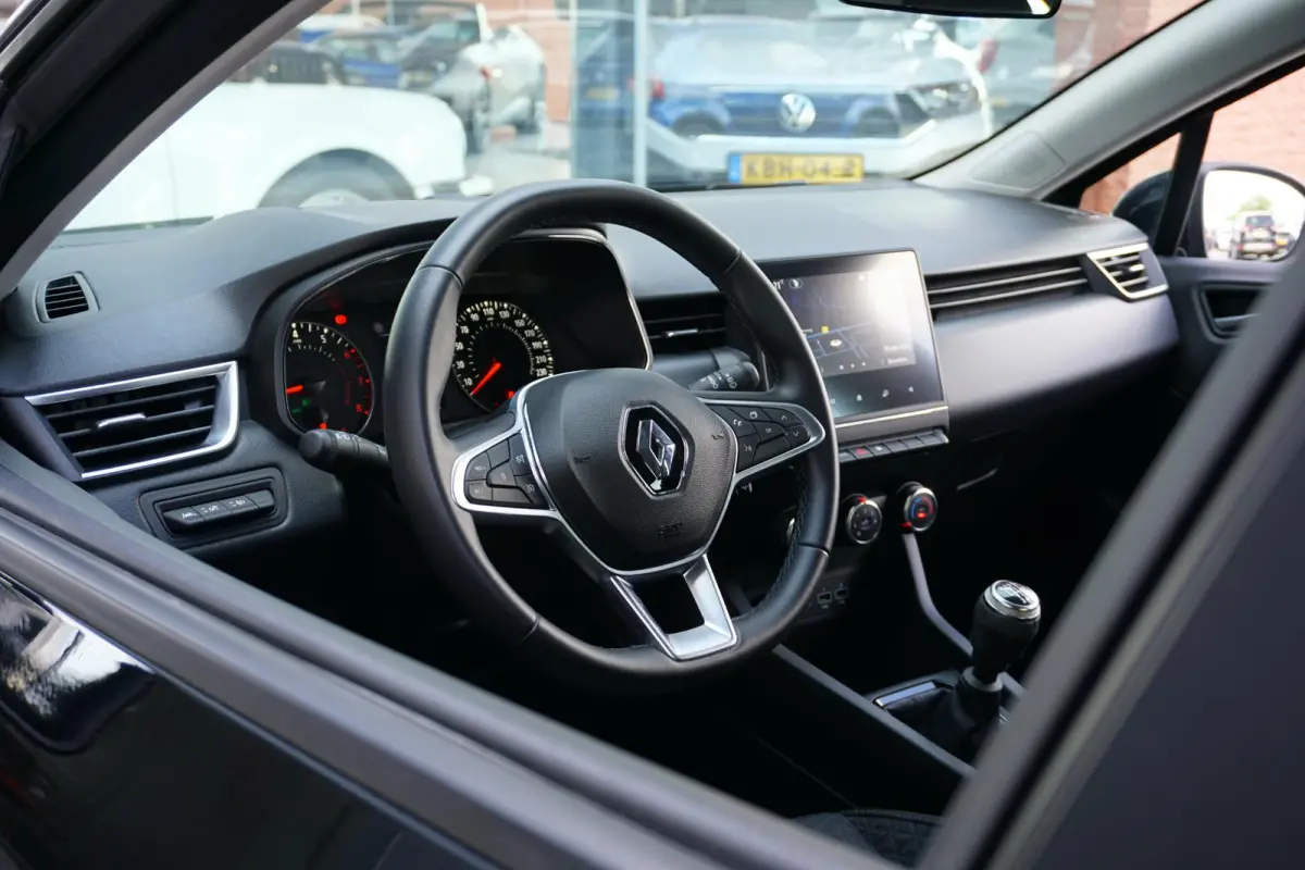 1.0 TCe Zen + CARPLAY / PDC / NAVIGATIE