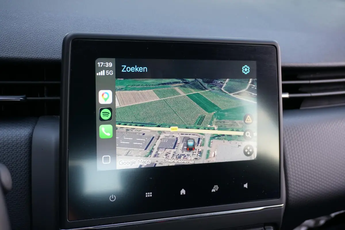 1.0 TCe Zen + CARPLAY / PDC / NAVIGATIE