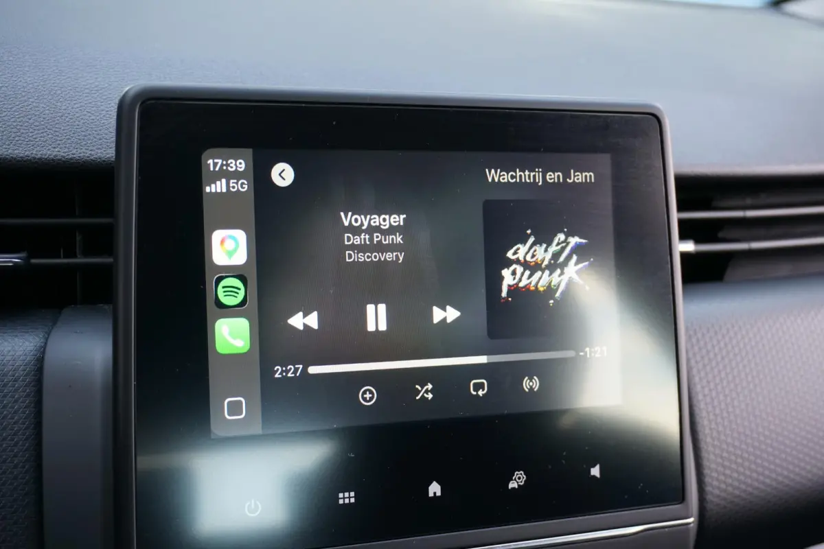 1.0 TCe Zen + CARPLAY / PDC / NAVIGATIE
