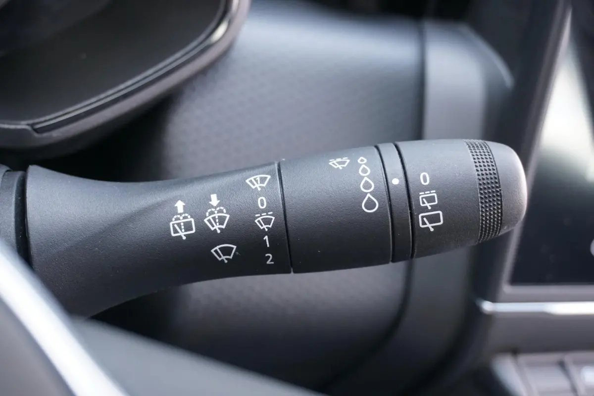 1.0 TCe Zen + CARPLAY / PDC / NAVIGATIE