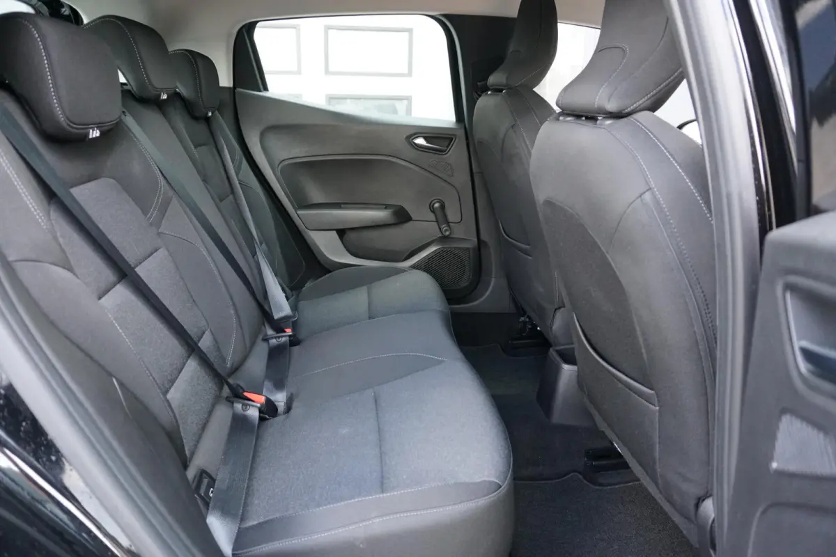1.0 TCe Zen + CARPLAY / PDC / NAVIGATIE