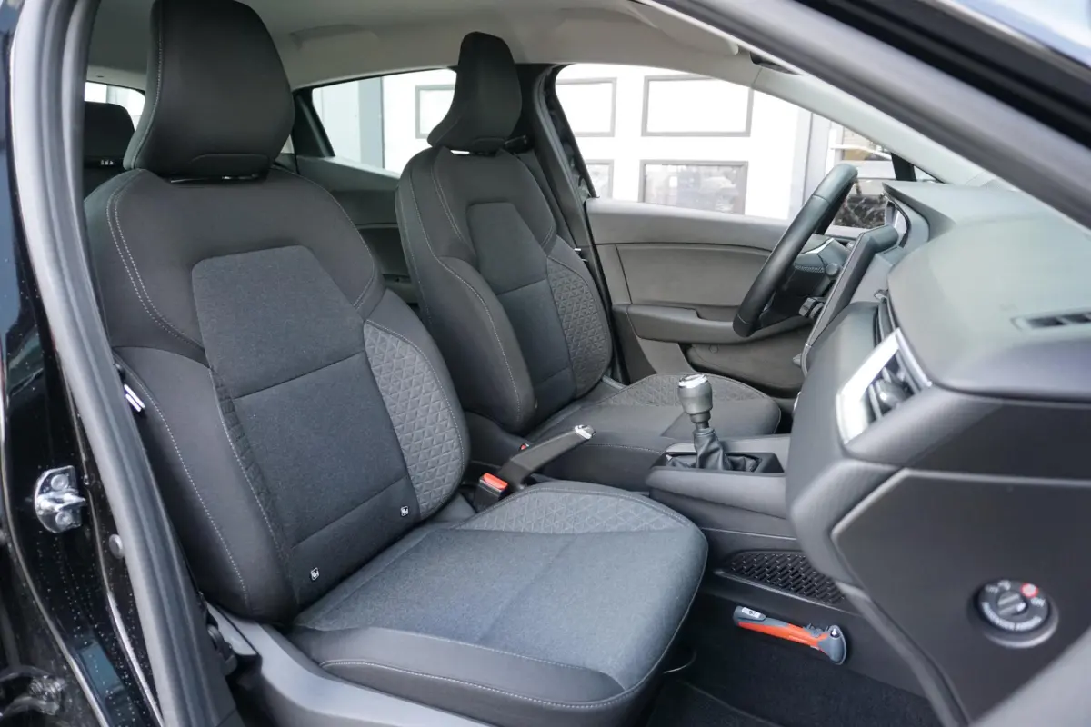 1.0 TCe Zen + CARPLAY / PDC / NAVIGATIE