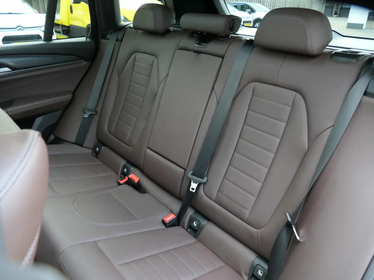 xDrive30e M-Sport | Facelift | Shadow line | Panoramadak | Leder | Laser LED | Stuur-/Stoelverwarming | Apple/Android carplay | Head-up display | Achteruitrijcamera | Elektrische achterklep 