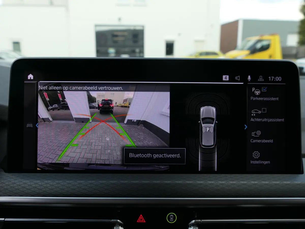 xDrive30e M-Sport | Facelift | Shadow line | Panoramadak | Leder | Laser LED | Stuur-/Stoelverwarming | Apple/Android carplay | Head-up display | Achteruitrijcamera | Elektrische achterklep 